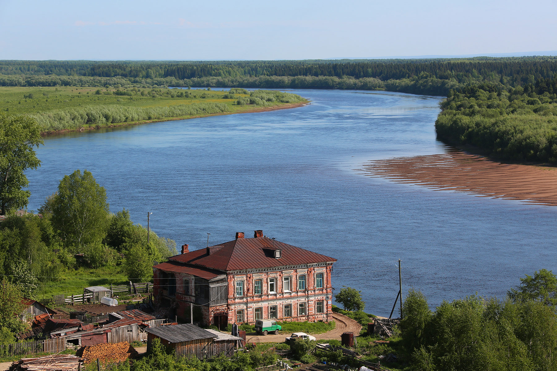 Вятское городище, где  было первое поселение коми-пермяцкой Чердыни, древней столицы Перми Великой. Чердынь (Cherdyn )